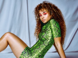 Ella Eyre