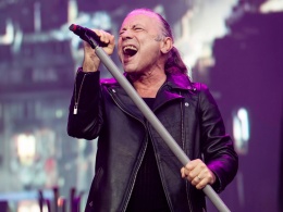 Bruce Dickinson